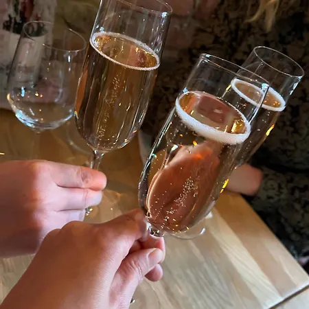 Studio Apartment Apartment *