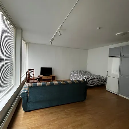 Studio Apartment *
